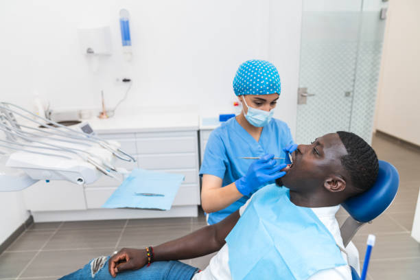 Best Dentist Open Late Near Me  in Garden Ridge, TX